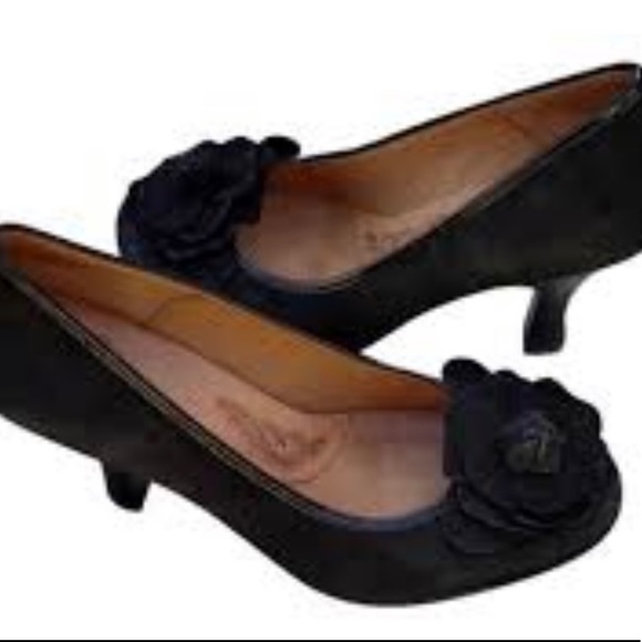 Sofft Shoes - ❤️SOLD❤️ SOFFT Fiorella suede black pumps